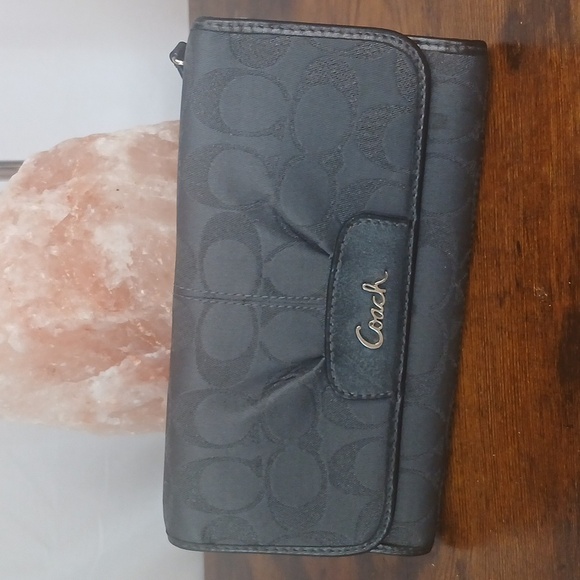 Coach Handbags - Coach Classic Gray Signature C Card Holder Wallet Snap Closure